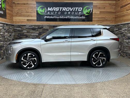 2022 Mitsubishi Outlander SEL