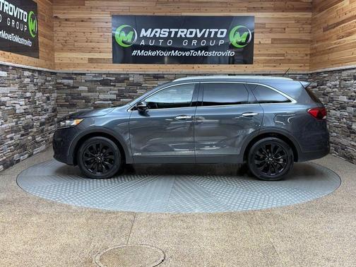 Gray 2020 Kia Sorento EX