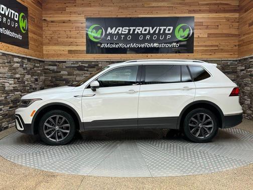 2023 Volkswagen Tiguan 2.0T SE