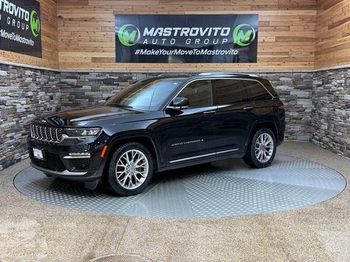 2022 Jeep Grand Cherokee Summit
