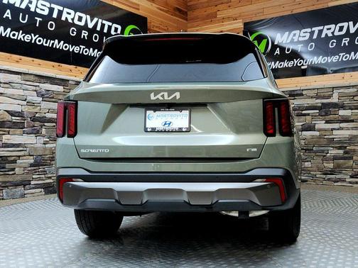 2024 Kia Sorento X-Line EX