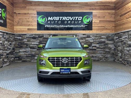 Apple Green 2023 Hyundai VENUE SEL