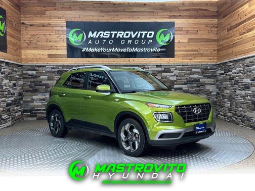 Apple Green 2023 Hyundai VENUE SEL