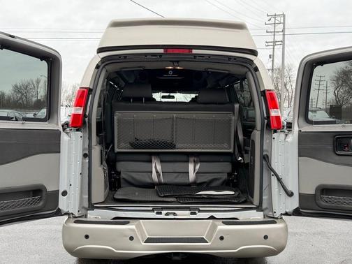 2022 Chevrolet Express 2500 Work Van