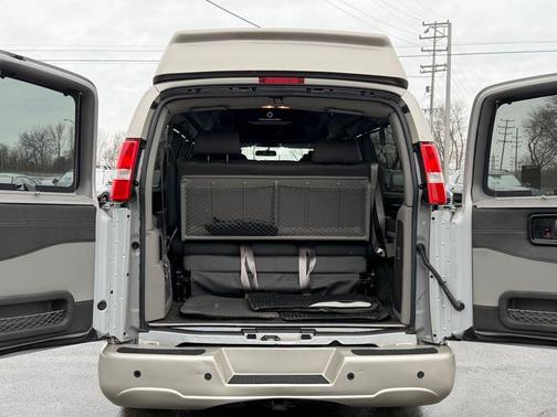 2022 Chevrolet Express 2500 Work Van