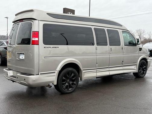 2022 Chevrolet Express 2500 Work Van