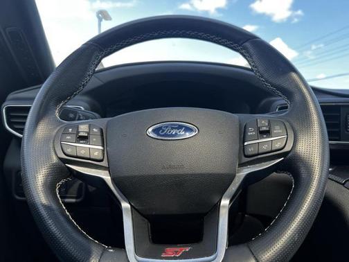 Iconic Silver Metallic 2020 Ford Explorer ST