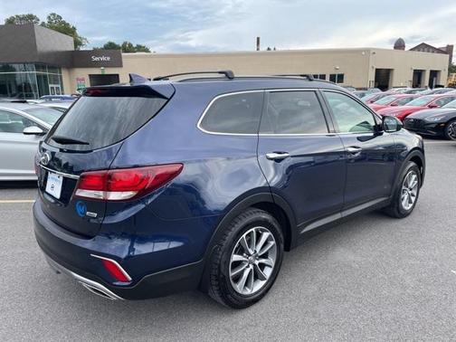 2018 Hyundai SANTA FE SE