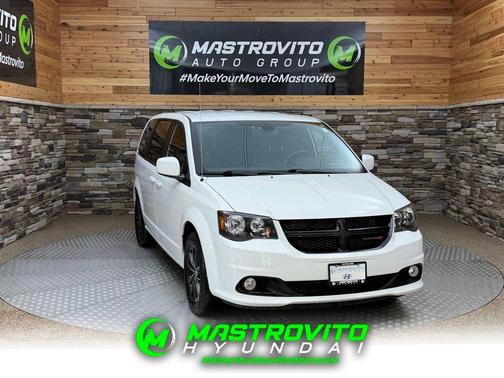 White Knuckle Clearcoat 2018 Dodge Grand Caravan SE
