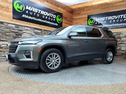 2023 Chevrolet Traverse LT Cloth