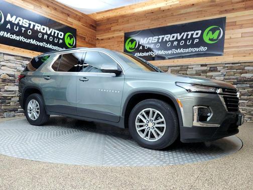 2023 Chevrolet Traverse LT Cloth
