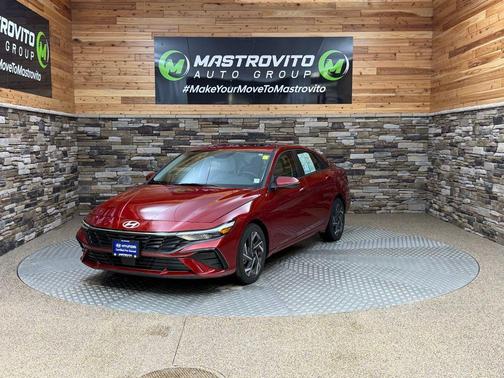 2025 Hyundai ELANTRA Limited