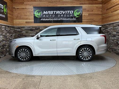Silver 2023 Hyundai PALISADE Calligraphy