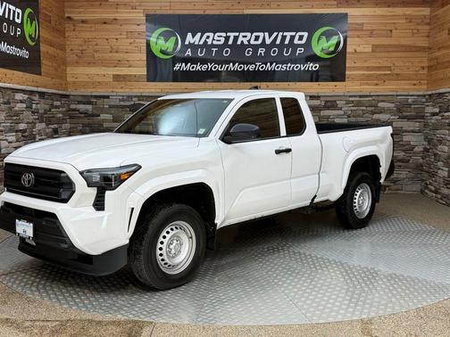 Ice 2026 Toyota Tacoma SR