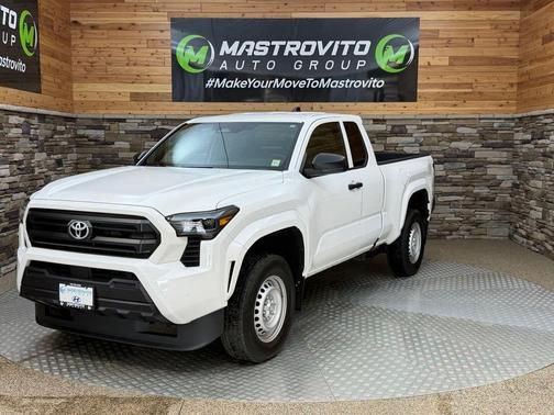 Ice 2026 Toyota Tacoma SR