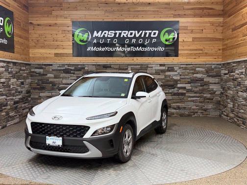 Lunar White 2023 Hyundai KONA SEL