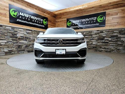 2020 Volkswagen Atlas Cross Sport 3.6L V6 SE w/Technology R-Line
