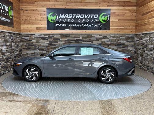 2025 Hyundai ELANTRA HEV Limited