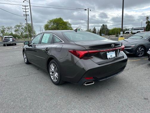 2019 Toyota Avalon XLE