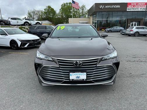 2019 Toyota Avalon XLE