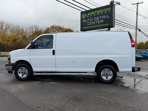 2024 GMC Savana 2500 Work Van