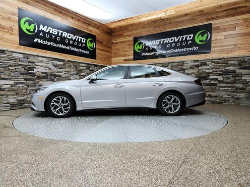 2023 Hyundai SONATA SEL
