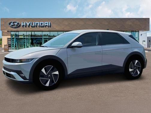 2025 Hyundai IONIQ 5 SE