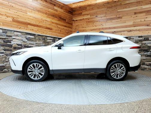 2021 Toyota Venza XLE