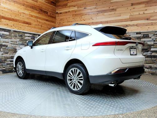 2021 Toyota Venza XLE