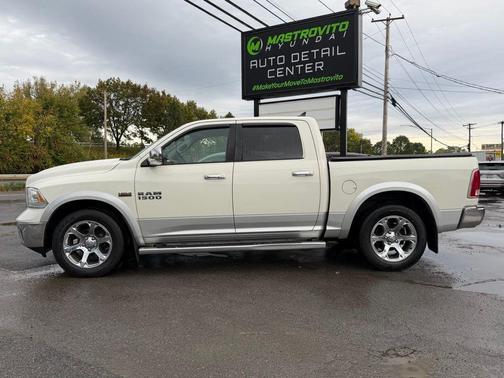 2016 RAM 1500 Laramie