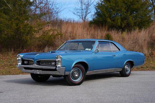1967 Pontiac GTO 