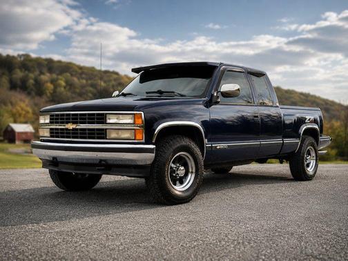 Blue Metallic 1993 Chevrolet 1500 Ext Cab 141.5'' WB 4WD