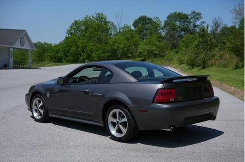 2004 Ford Mustang Mach I