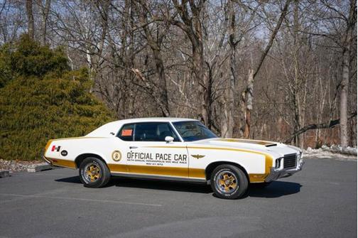 1972 Oldsmobile Cutlass Hurst