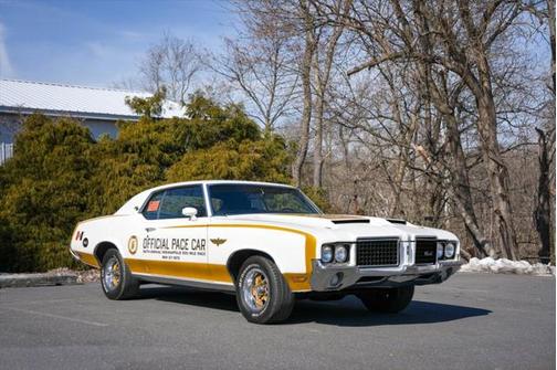 1972 Oldsmobile Cutlass Hurst