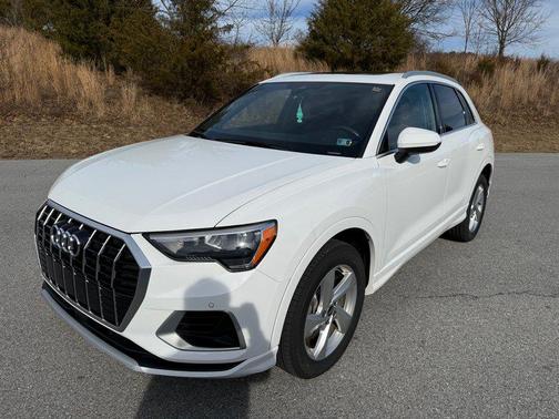 2022 Audi Q3 40 Premium