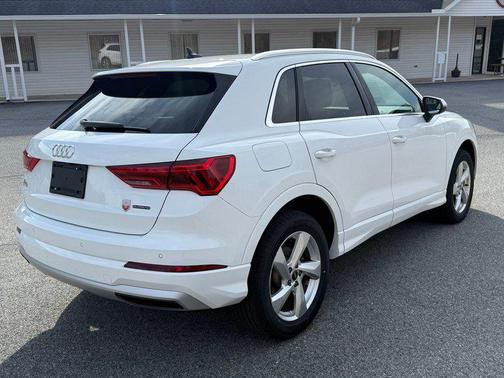 2022 Audi Q3 40 Premium