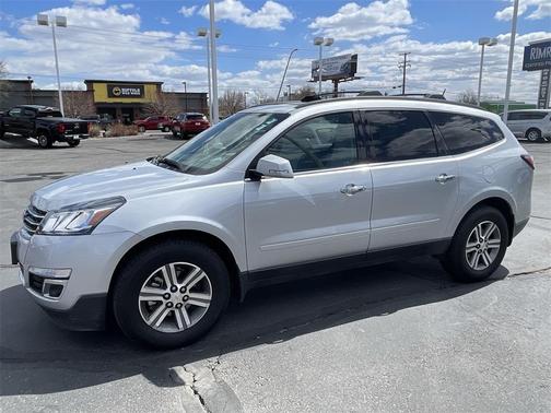 2017 Chevrolet Traverse 2LT