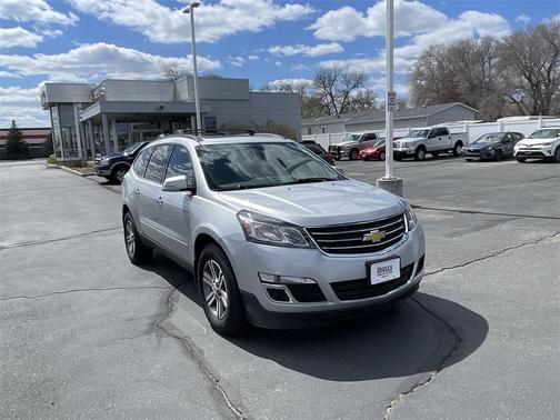 2017 Chevrolet Traverse 2LT