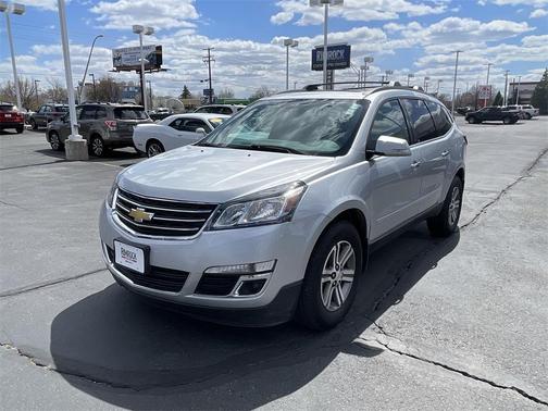 2017 Chevrolet Traverse 2LT