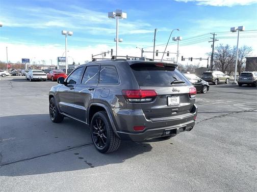 2017 Jeep Grand Cherokee Altitude