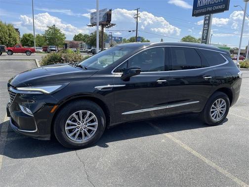 2023 Buick Enclave Essence