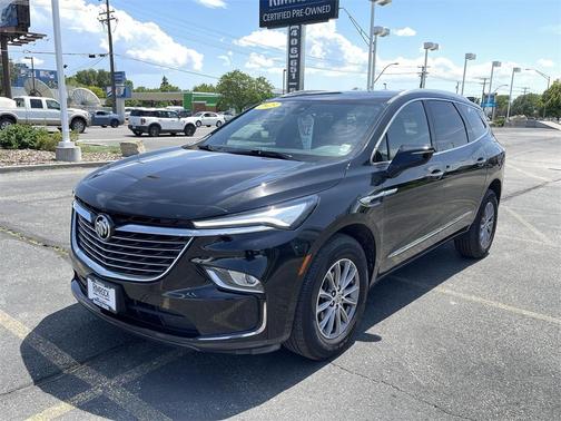 2023 Buick Enclave Essence