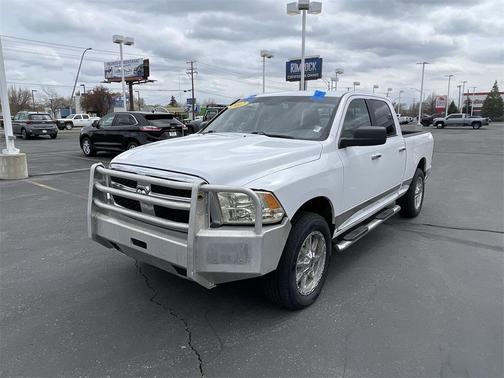 2017 RAM 1500 SLT