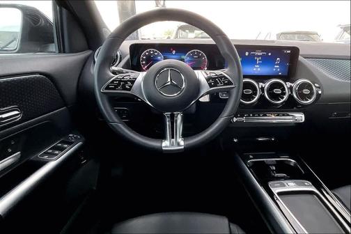 Night Black 2025 Mercedes-Benz GLA 250 4MATIC