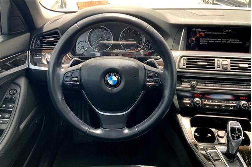 2016 BMW 528 528i