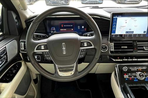 2022 Lincoln Navigator Black Label