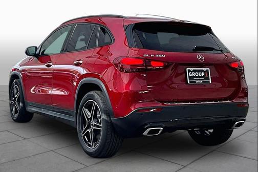 MANUFAKTUR Patagonia Red Metallic 2026 Mercedes-Benz GLA 250 4MATIC