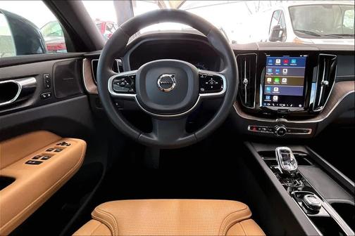 2022 Volvo XC60 Recharge Plug-In Hybrid T8 Inscription