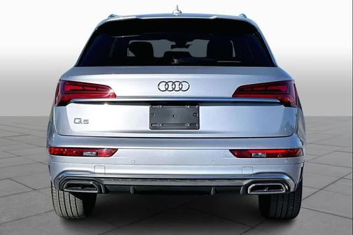 2022 Audi Q5 45 S line Premium Plus